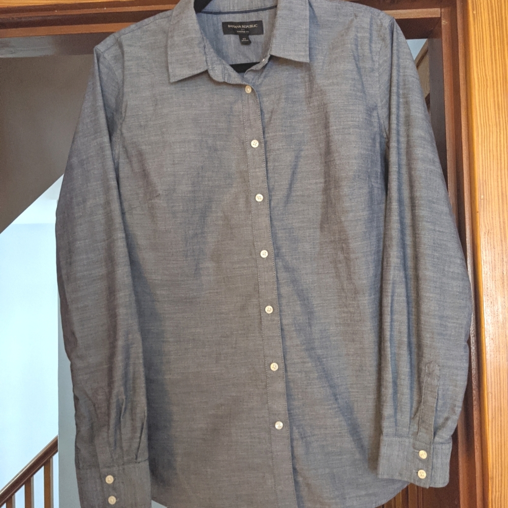 Women's Button Down Banana Republic Size 12